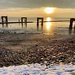 Deichblick - Nordseeurlaub In Hochwertiger 140qm Mit Garten Im Idyllischen