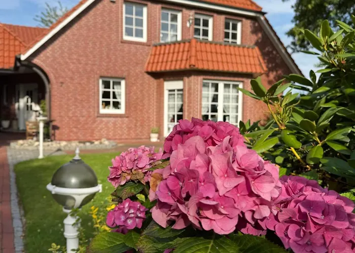 Ferienwohnung Deichblick - Nordseeurlaub In Hochwertiger 140Qm Fewo Mit Garten Im Idyllischen Butjadingen Butjadingen